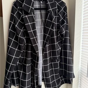 Amazon Essentials Women's Black Grid Blazer